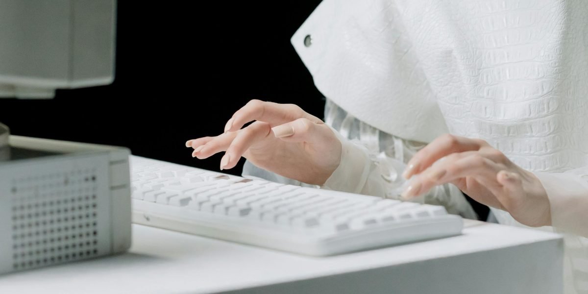 This article explains synonym technology—how modern AI systems learn and use word similarity to understand meaning, not just match keywords—and why it matters f...