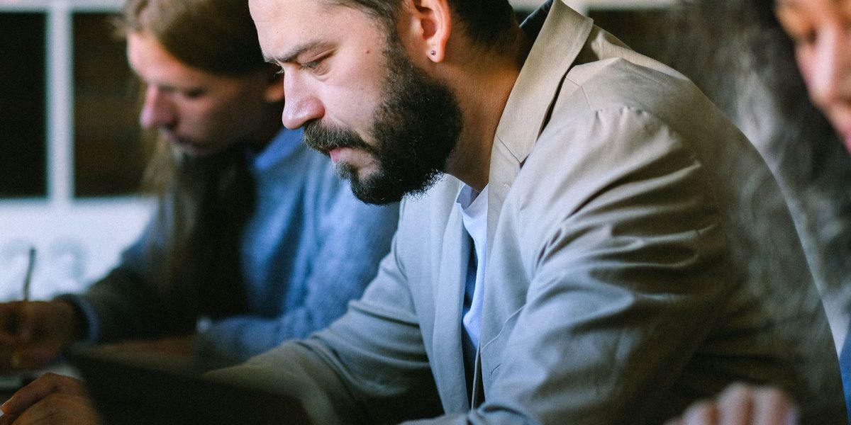 This article offers a data-driven spotlight on LiveView Technologies (LVT), a Utah-based leader in mobile surveillance that pairs solar-powered hardware with ed...