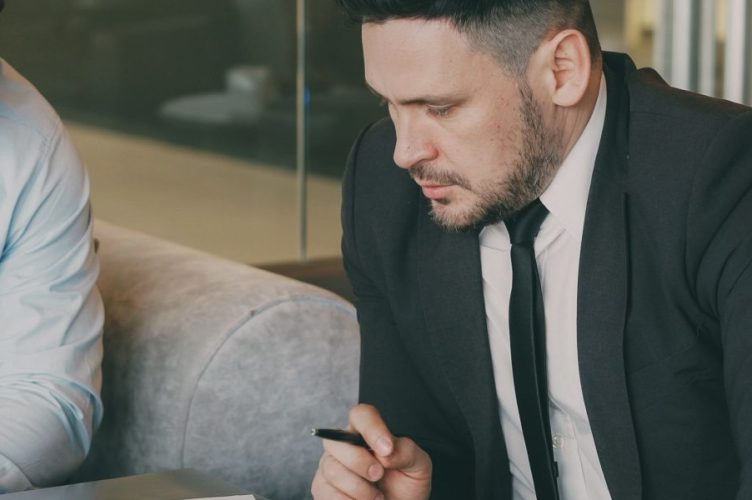 This article maps the private equity landscape in 2026, explaining why record dry powder, easing interest rates, and expanding AI capabilities are reshaping dea...