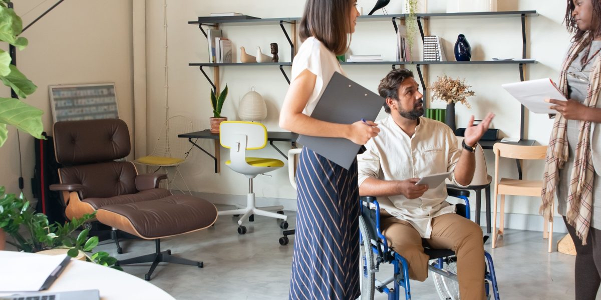 Enterprise AI platforms facilitate collaboration and governance for large organizations scaling internal innovation.