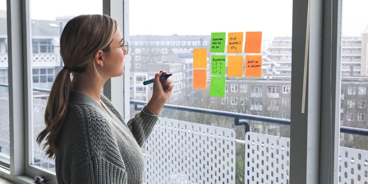 An entrepreneur articulates their vision and business potential to potential investors.