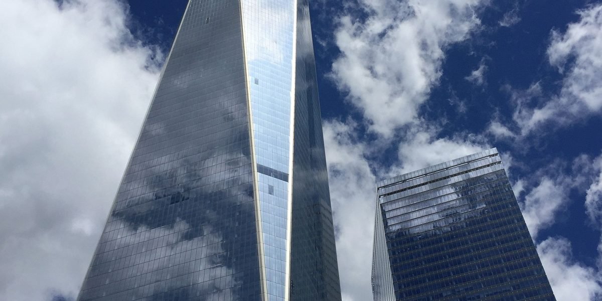 This article explains why Silicon Valley remains a leading startup ecosystem in 2026 by unpacking its financing pathways, talent pipelines, dense support networ...