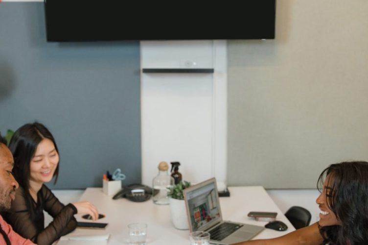 This article explains advance funding for startups in 2026, showing why fast, non-dilutive capital is often the right choice for short-term cash needs. It revie...